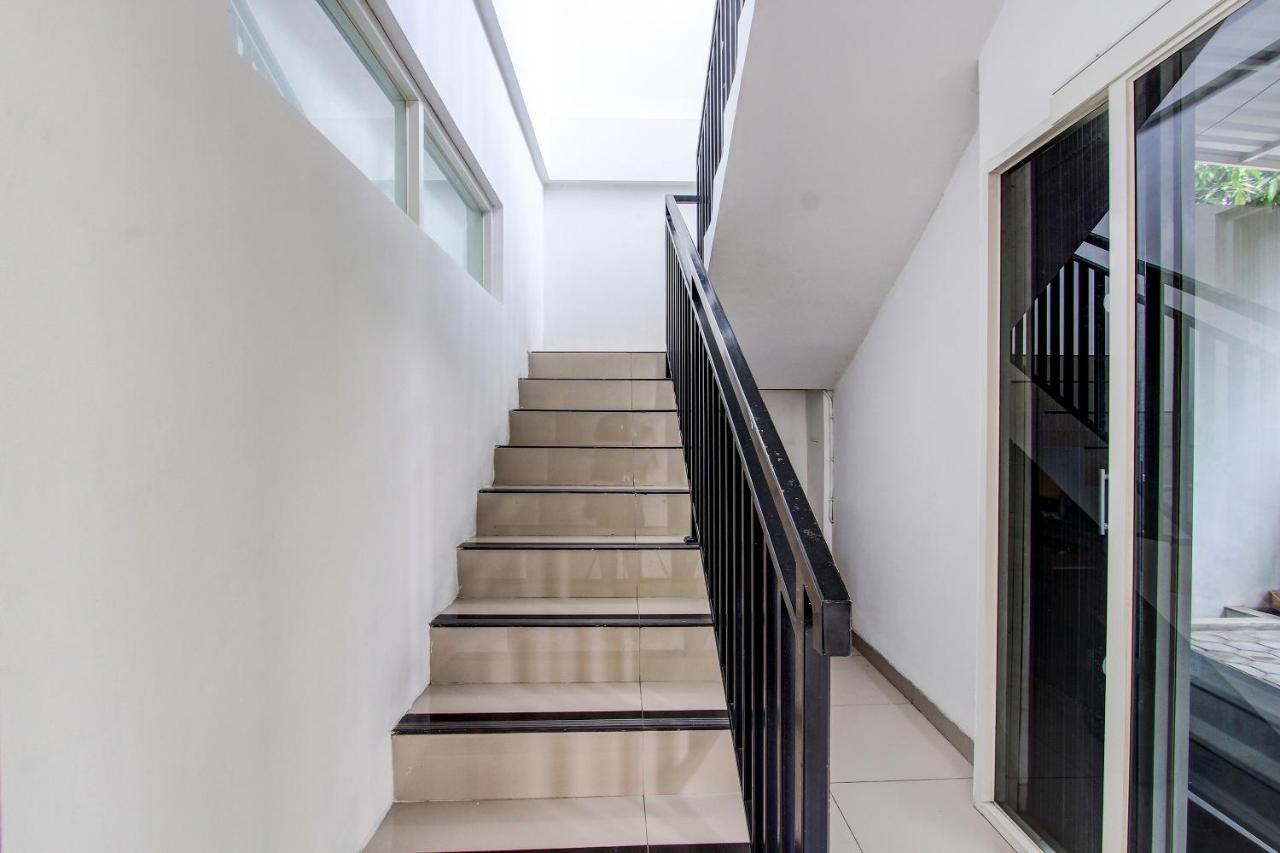 ホテル Oyo 92479 Pasadena House Krapyak エクステリア 写真